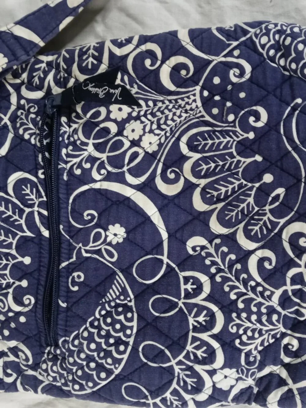 Vera Bradley Quilted Twirly Birds Navy Pattern Paisley Hipster Crossbody Purse
